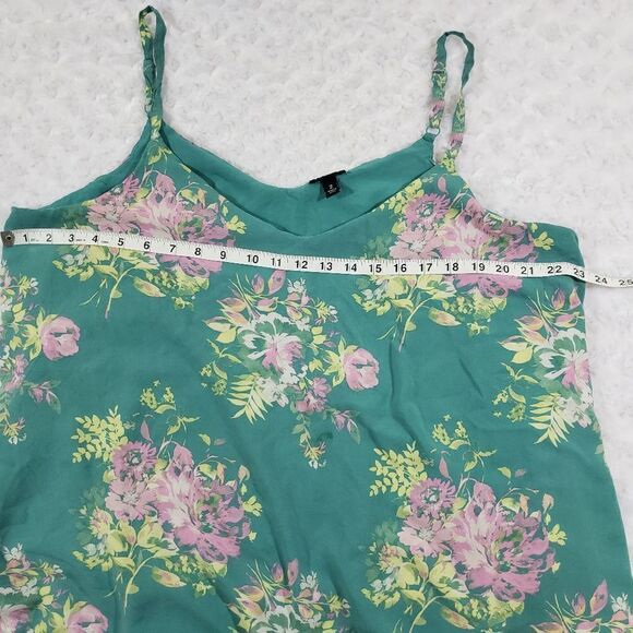 Torrid size 2 green floral top - Picture 2 of 7